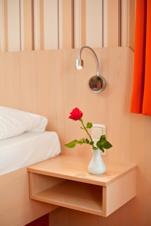 Mueritzperle Hotel วาเริน ภายนอก รูปภาพ